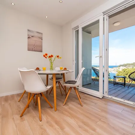 Apartman Beautiful View With Garage Space Mali Lošinj