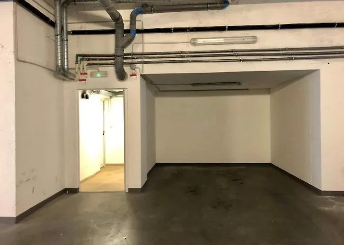 Beautiful View With Garage Space *