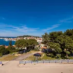 Beautiful View With Garage Space Mali Lošinj