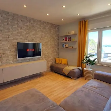 Beautiful View With Garage Space Apartamento