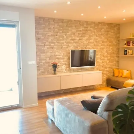 Beautiful View With Garage Space Apartamento