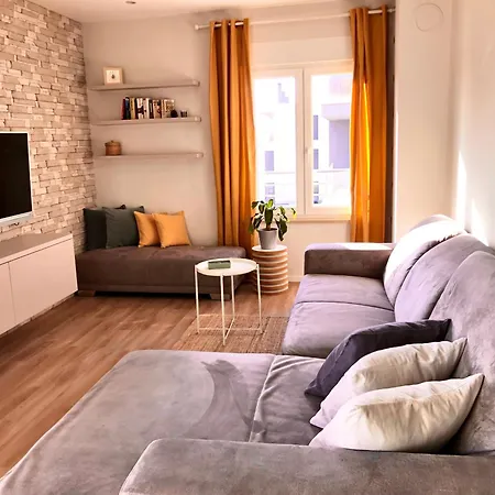 Beautiful View With Garage Space Mali Lošinj